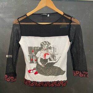 Euro Paul Brial top Size 1 fits like an XS/S